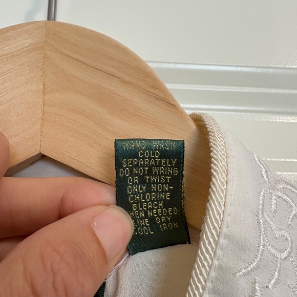 Vintage Robinson's Cream Polyester Blouse Wrap Collar Tassel Detail Women's Sz 8 - Picture 2 of 8